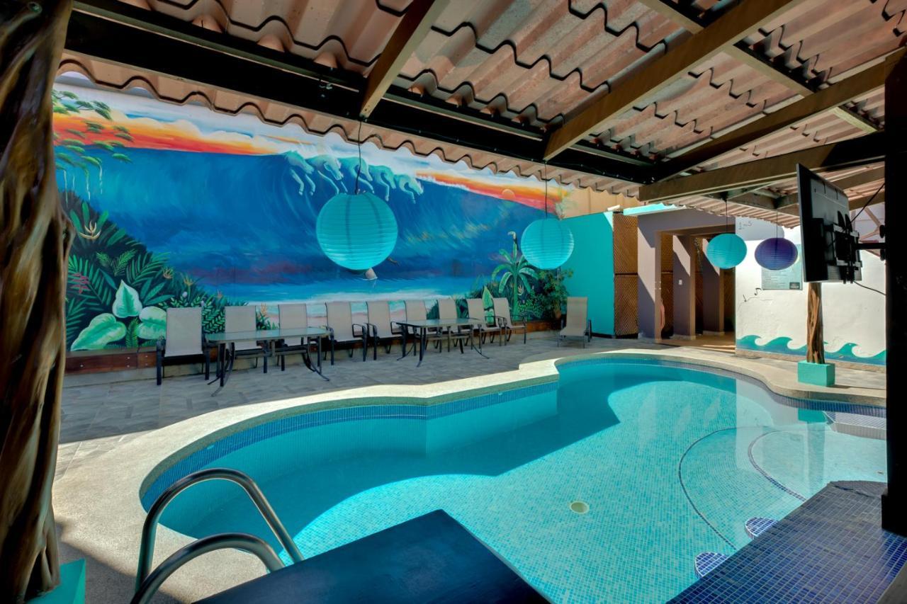 Hotel Poseidon Jacó Exterior foto